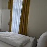 Mandelhof