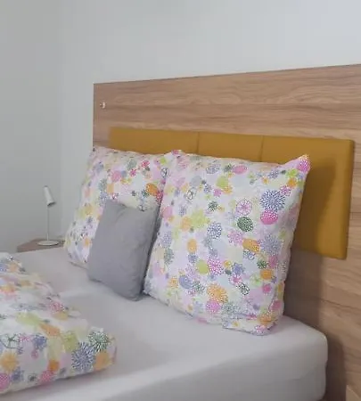 Mandelhof * Neustadt an der Weinstraße