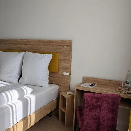 Mandelhof Otel Neustadt an der Weinstraße