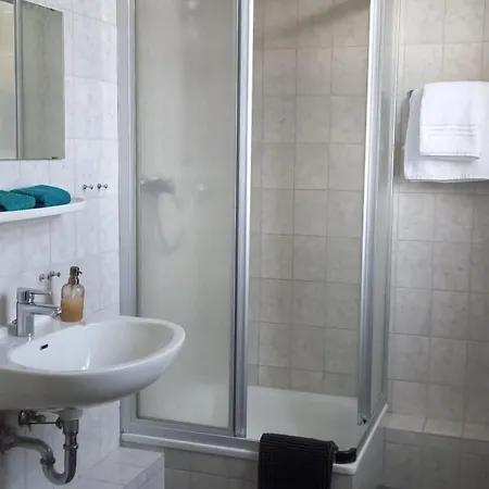 ホテル Mandelhof Neustadt an der Weinstraße