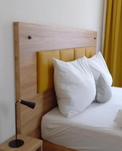 Mandelhof * Neustadt an der Weinstraße